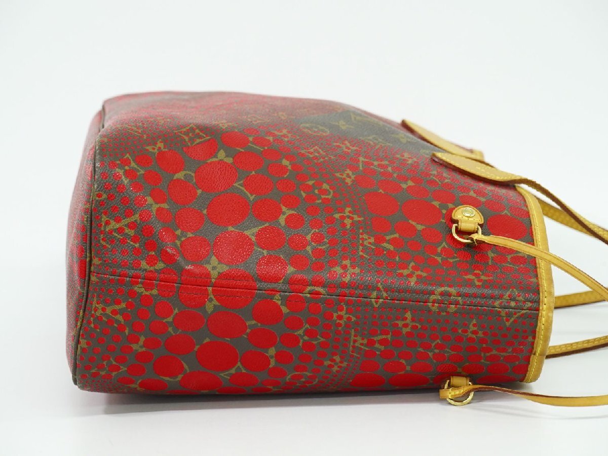 Louis Vuitton × Yayoi Kusama Neverfull MM M40686, view 3