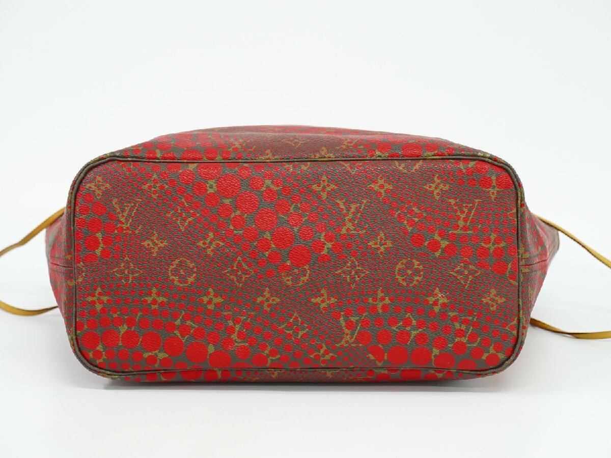 Louis Vuitton × Yayoi Kusama Neverfull MM M40686, view 4