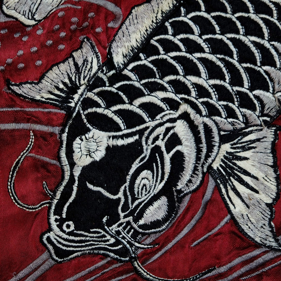 Vintage Japanese Japan Satori Red Black Dragon Ryu Koi Fish Carp Yokosuka Jumper Tattoo Art Embroidery Embroidered Cherry Blossoms Sakura Bomber Sukajan Souvenir Jacket Tour Jacket ( SIZE : L )