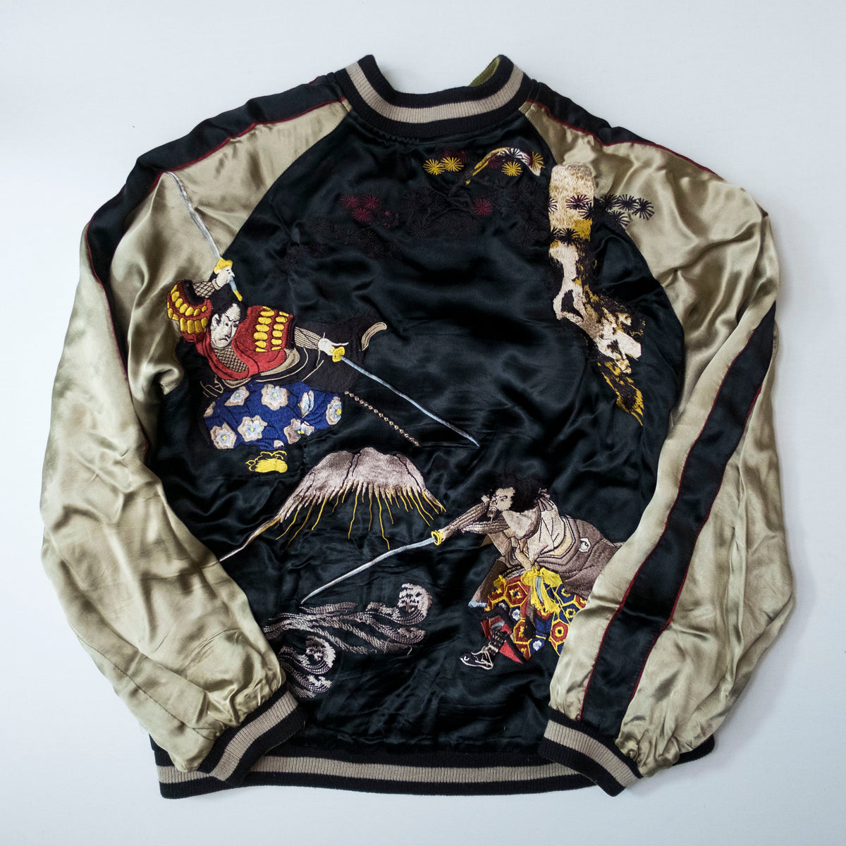 Samurai Ukiyo-e Dragon Reversible Sukajan Jacket Size L | Japanese Nihonga Inspired Souvenir Bomber