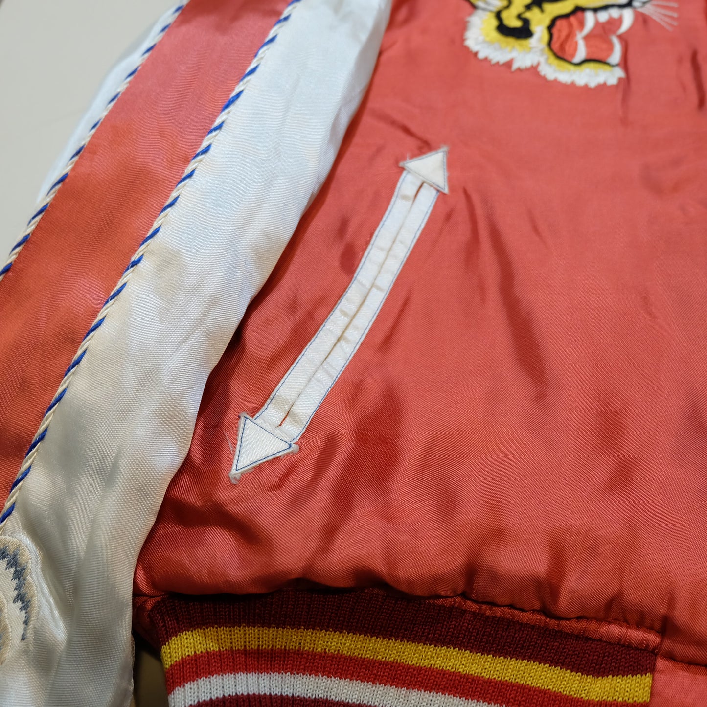 Reminiscence Padded Sukajan Jacket M–L | Japanese Tiger Dragon Eagle Embroidery Quilted Souvenir Bomber Jacket