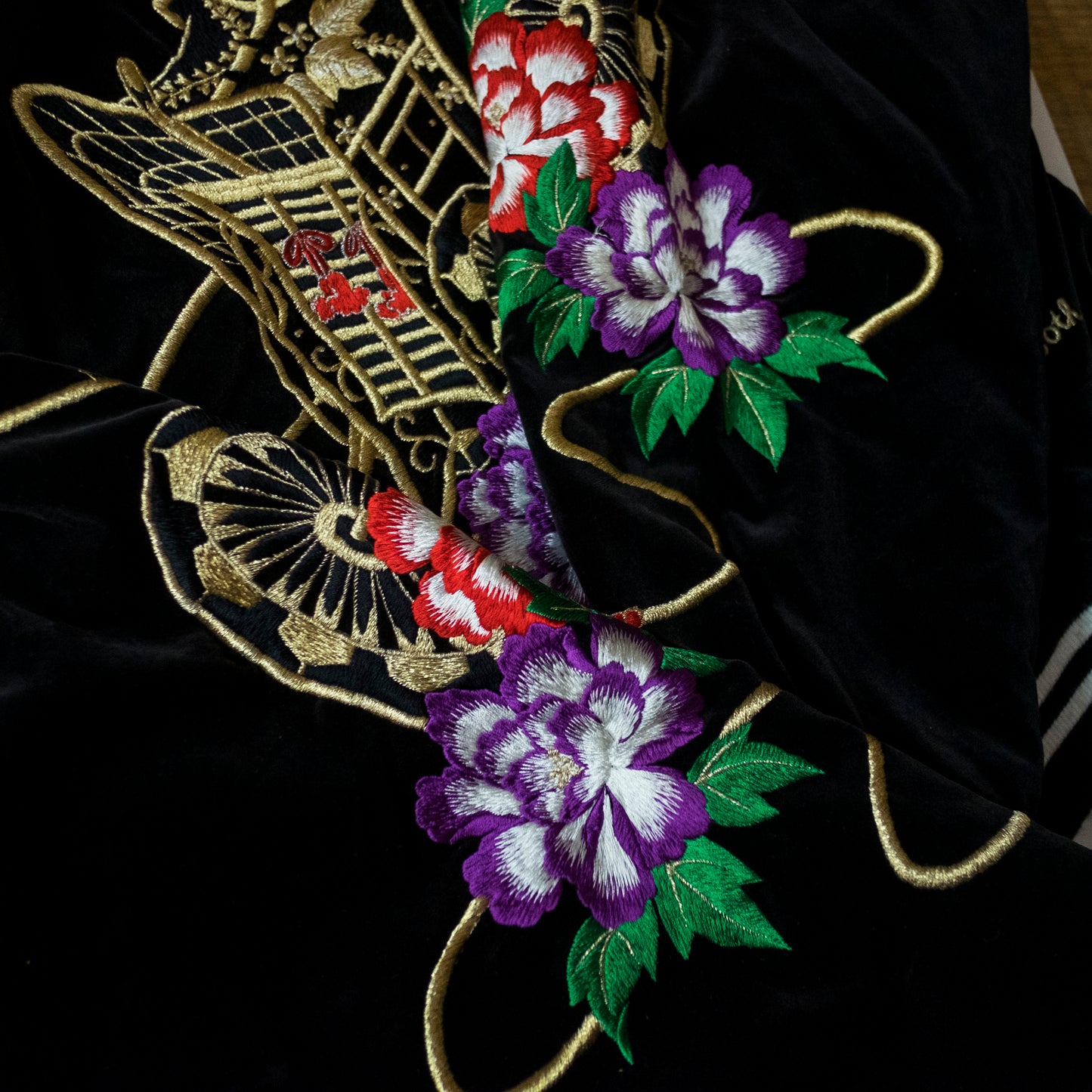 Yokosuka Velvet Sukajan Jacket Size L | Japanese Embroidered Souvenir Bomber Jacket