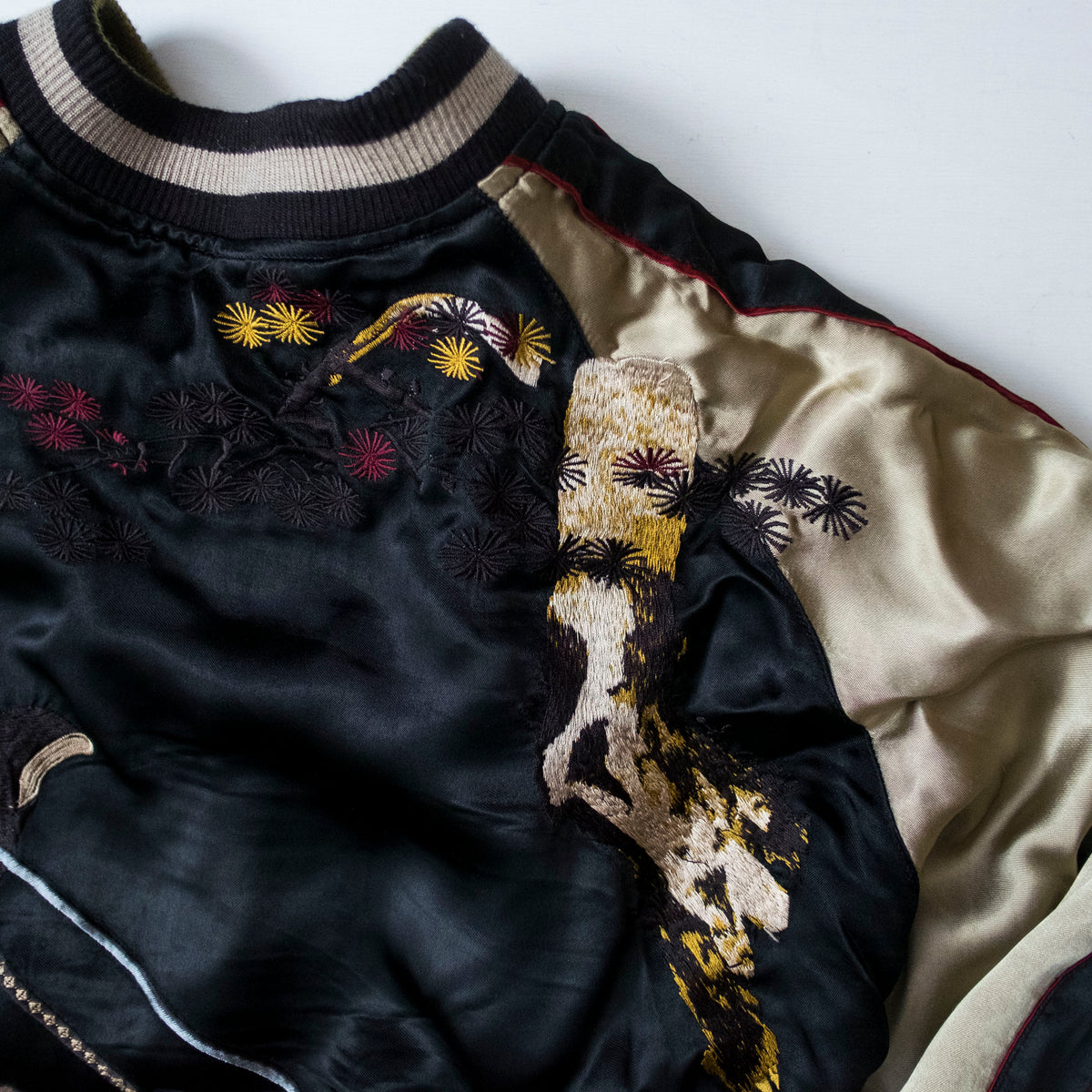 Samurai Ukiyo-e Dragon Reversible Sukajan Jacket Size L | Japanese Nihonga Inspired Souvenir Bomber