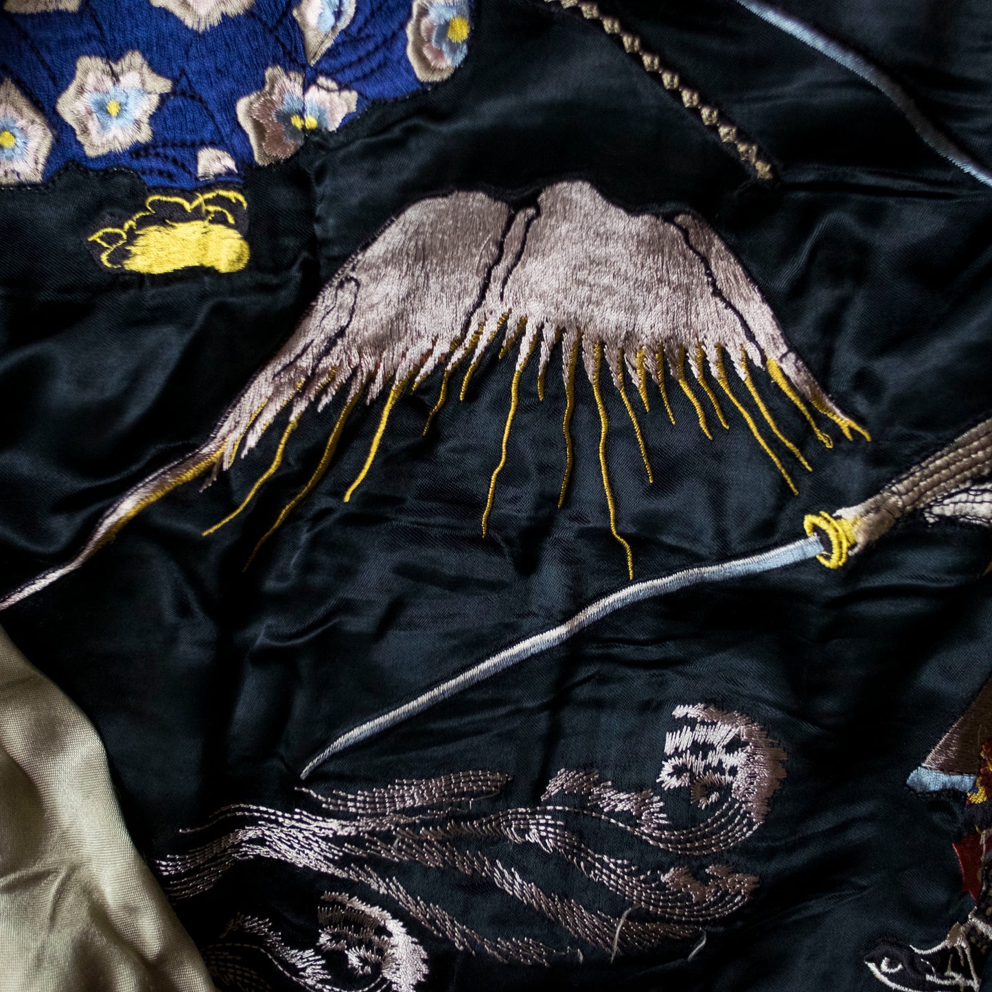 Samurai Ukiyo-e Dragon Reversible Sukajan Jacket Size L | Japanese Nihonga Inspired Souvenir Bomber