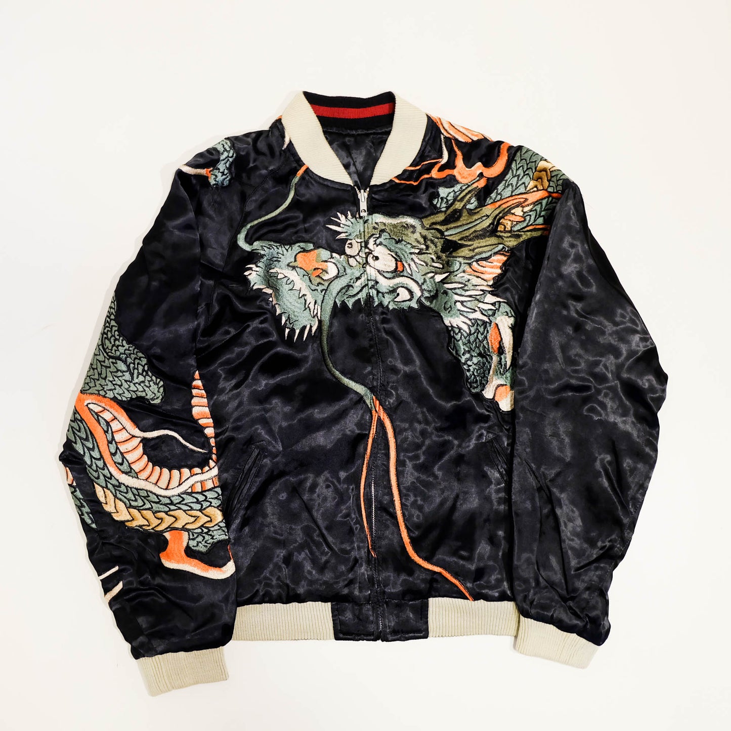 Yakuza Yanki Style Dragon Sukajan Jacket Japanese Embroidered Souvenir Jacket – Black Velvet Dragon Streetwear Artwear Size M