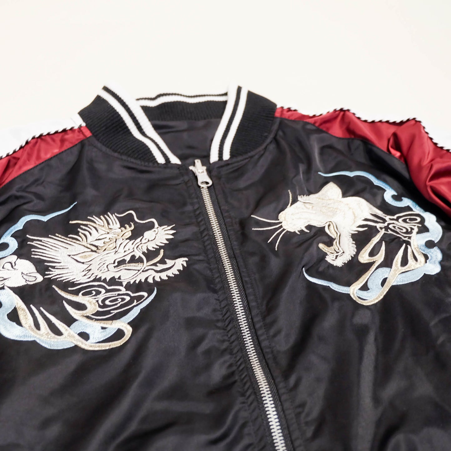 Divine Punishment Dragon & Tiger Sukajan Jacket Japanese Embroidered Souvenir Bomber Jacket – Yakuza Yanki Streetwear Artwear Size XL