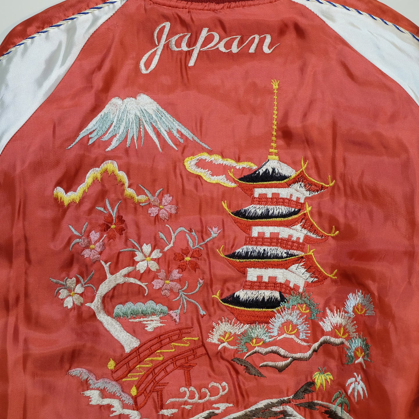 Reminiscence Padded Sukajan Jacket M–L | Japanese Tiger Dragon Eagle Embroidery Quilted Souvenir Bomber Jacket