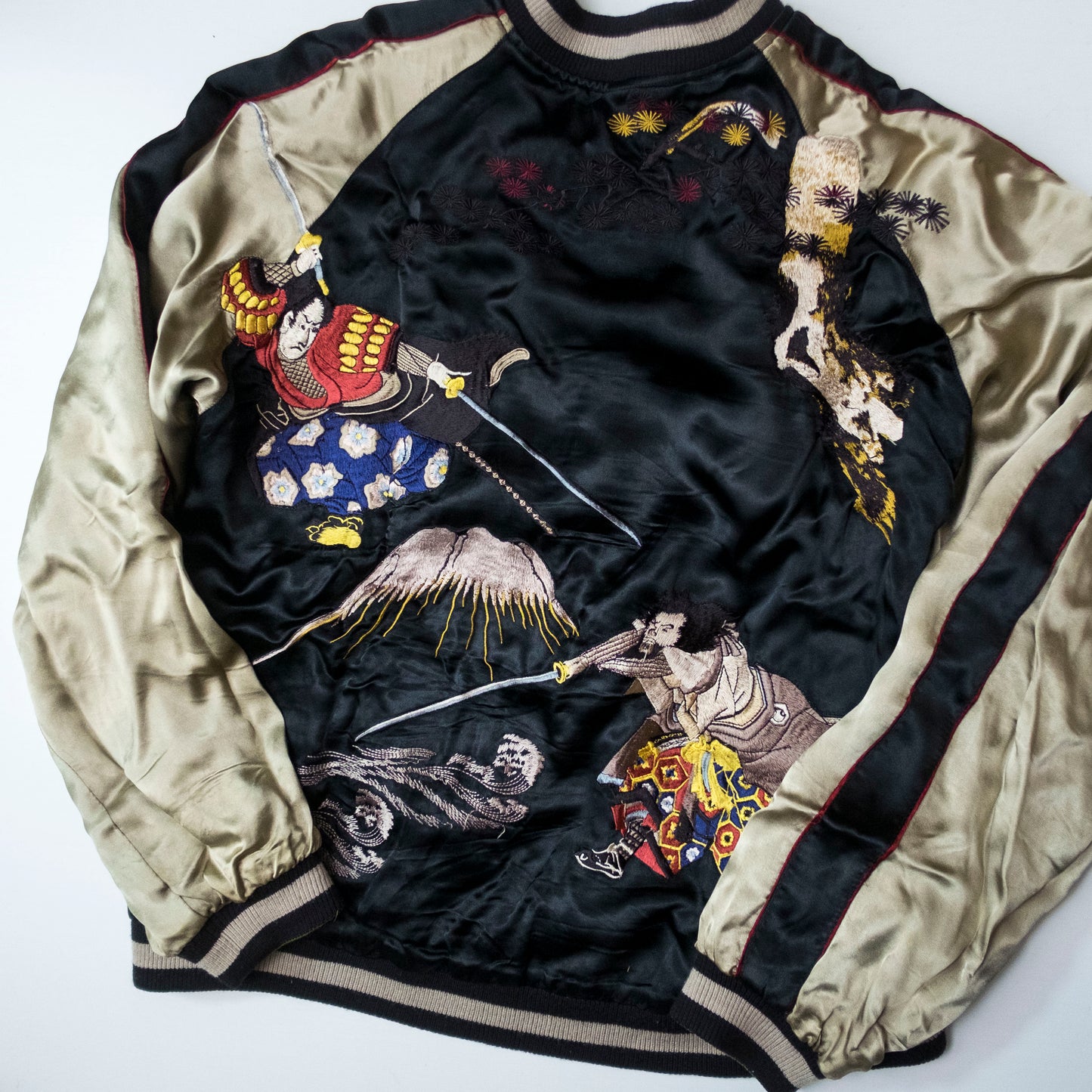Samurai Ukiyo-e Dragon Reversible Sukajan Jacket Size L | Japanese Nihonga Inspired Souvenir Bomber