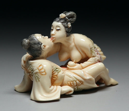 Japanese Erotica Shunga Foreplay Fetish Samurai Geisha Bijin Oiran Sagemono Okimono Doll Statue Art