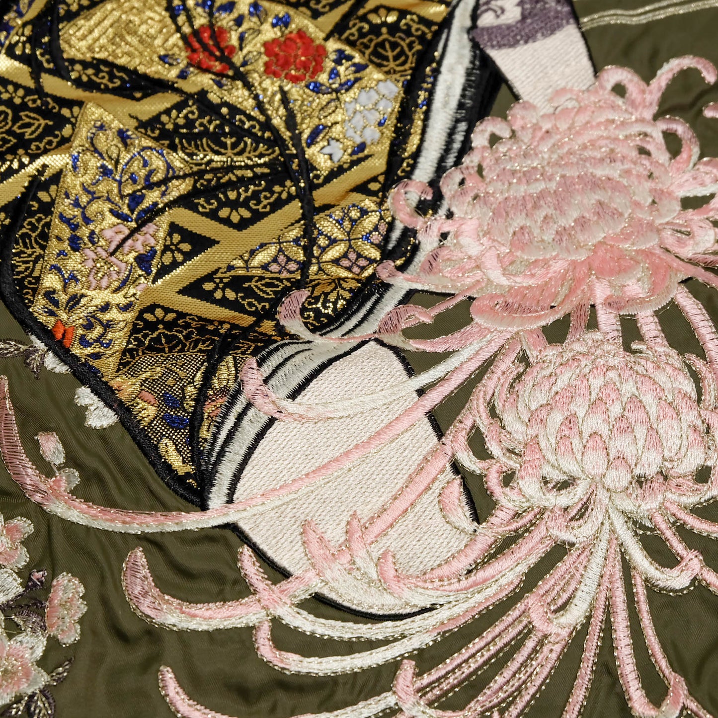 Japanese DIVINE RETRIBUTION Oiran Beauty Cherry Blossom Embroidered MA-1 Bomber Jacket XL