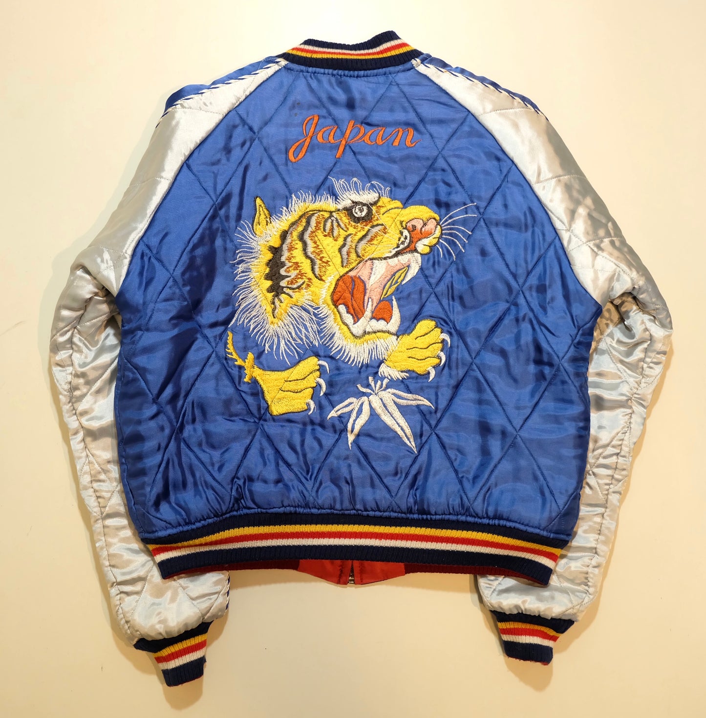Reminiscence Padded Sukajan Jacket M–L | Japanese Tiger Dragon Eagle Embroidery Quilted Souvenir Bomber Jacket
