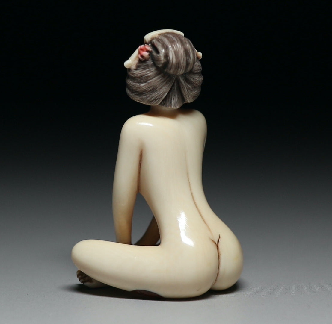Japanese Erotica Risque Shunga Sitting Bijin Geisha Nude Sagemono Netsuke Okimono Doll Statue Art