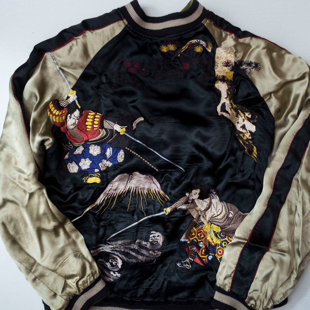 Samurai Ukiyo-e Dragon Reversible Sukajan Jacket Size L | Japanese Nihonga Inspired Souvenir Bomber