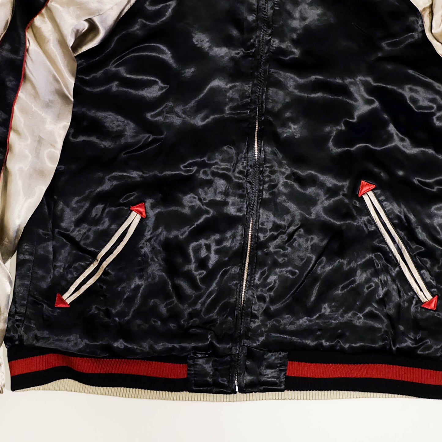 Yakuza Yanki Style Dragon Sukajan Jacket Japanese Embroidered Souvenir Jacket – Black Velvet Dragon Streetwear Artwear Size M