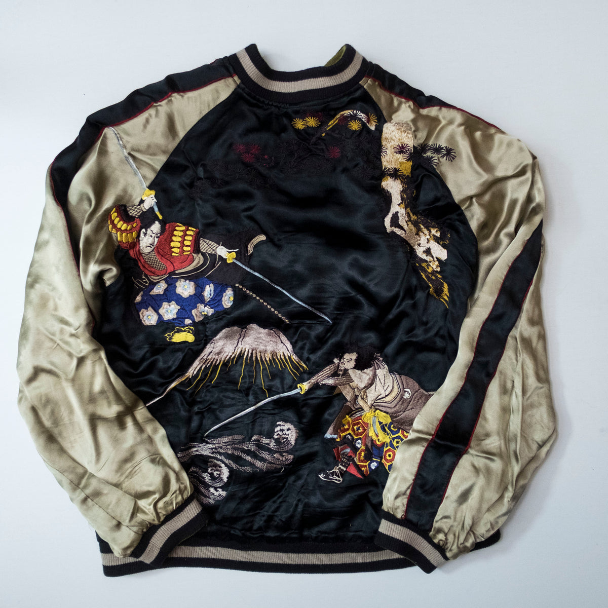 Samurai Ukiyo-e Dragon Reversible Sukajan Jacket Size L | Japanese Nihonga Inspired Souvenir Bomber