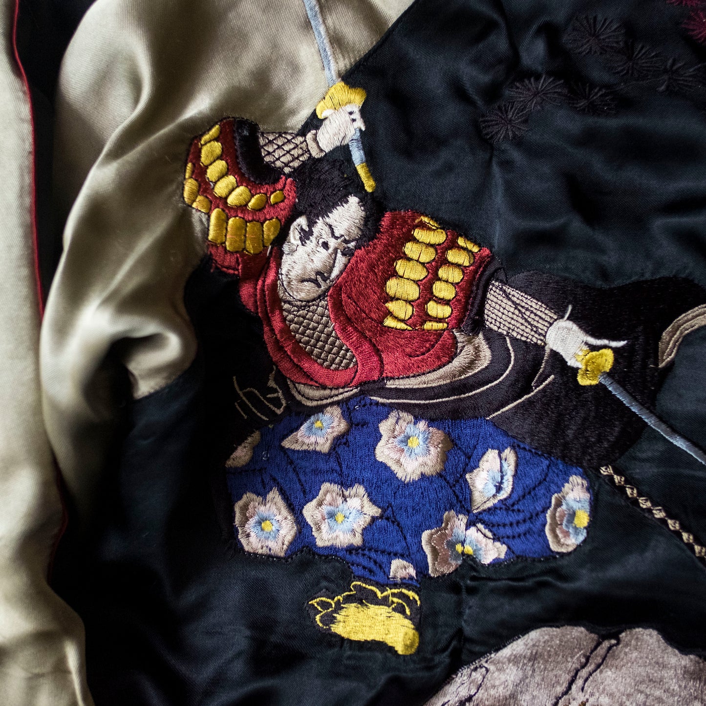 Samurai Ukiyo-e Dragon Reversible Sukajan Jacket Size L | Japanese Nihonga Inspired Souvenir Bomber