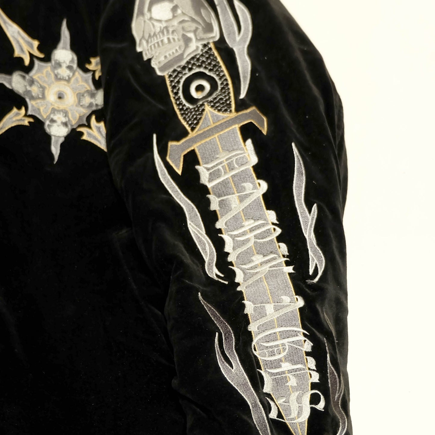 High Spirit “I’ll Not Sell My Heart” Velvet Sukajan / Souvenir Jacket Skull × Sacred Geometry × Sword Embroidery Japanese Streetwear Jacket