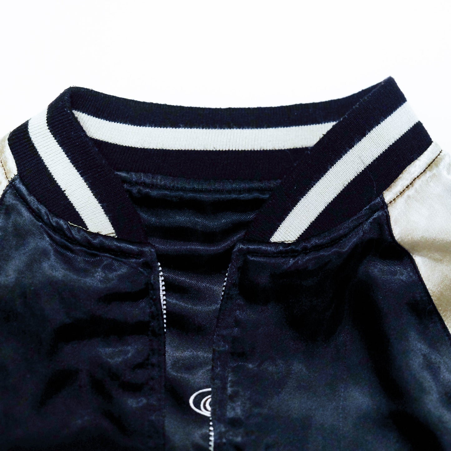 Rare Japanese Oni Wind & Thunder Gods × Great Wave Embroidered Rayon Souvenir Jacket