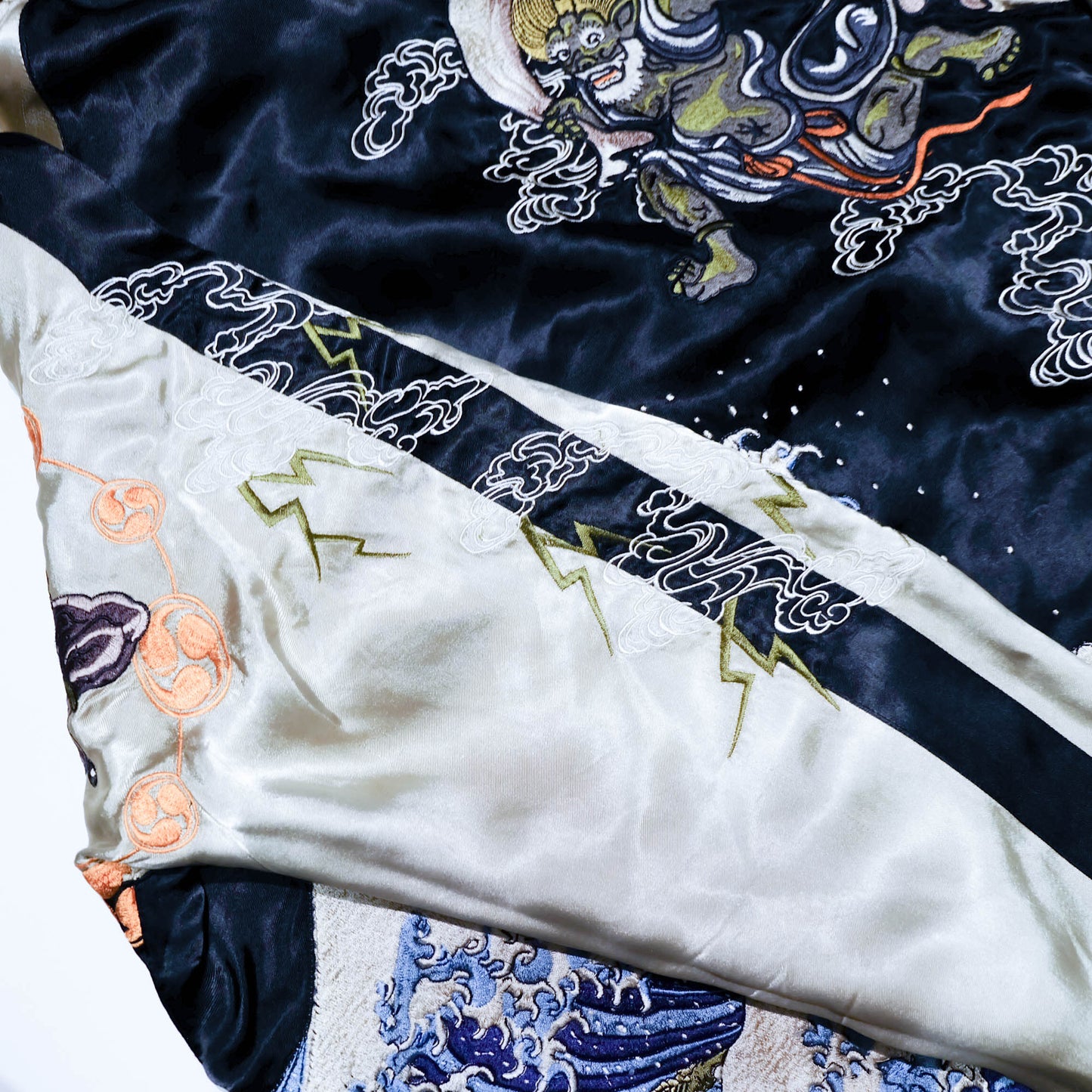 Rare Japanese Oni Wind & Thunder Gods × Great Wave Embroidered Rayon Souvenir Jacket