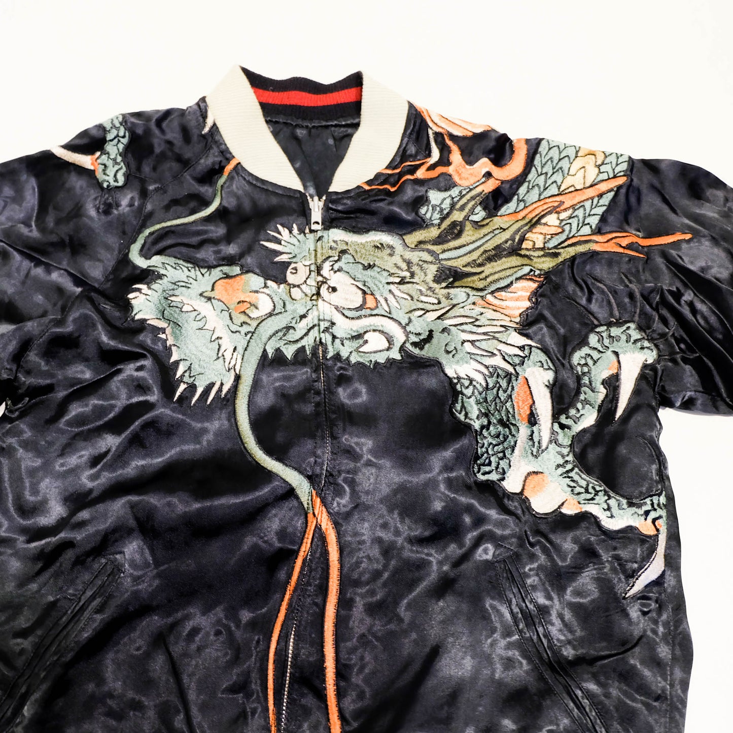 Yakuza Yanki Style Dragon Sukajan Jacket Japanese Embroidered Souvenir Jacket – Black Velvet Dragon Streetwear Artwear Size M