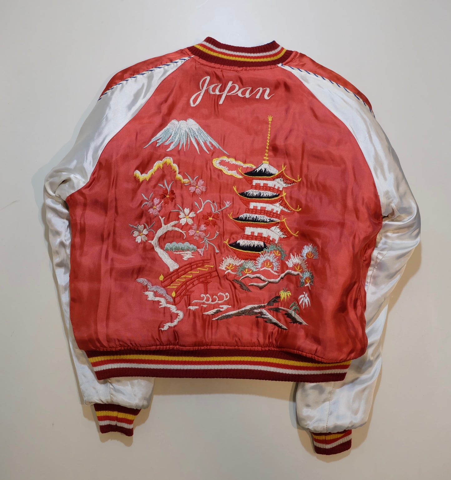 Reminiscence Padded Sukajan Jacket M–L | Japanese Tiger Dragon Eagle Embroidery Quilted Souvenir Bomber Jacket