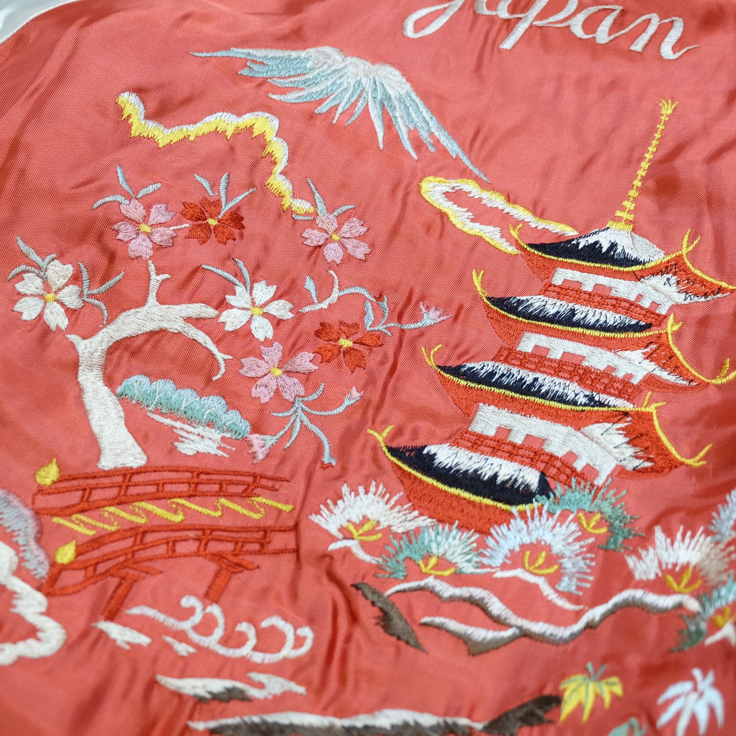 Reminiscence Padded Sukajan Jacket M–L | Japanese Tiger Dragon Eagle Embroidery Quilted Souvenir Bomber Jacket