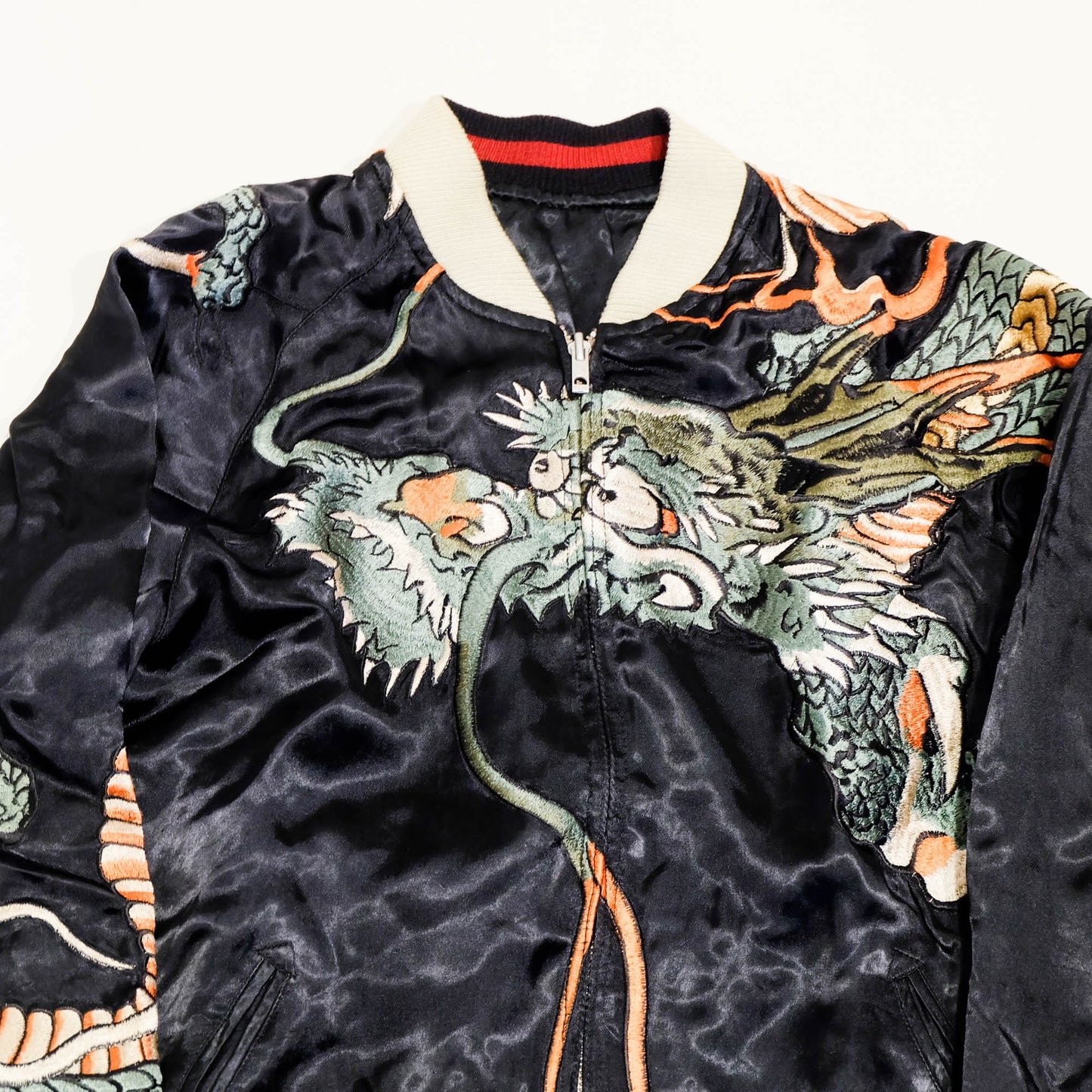 Yakuza Yanki Style Dragon Sukajan Jacket Japanese Embroidered Souvenir Jacket – Black Velvet Dragon Streetwear Artwear Size M