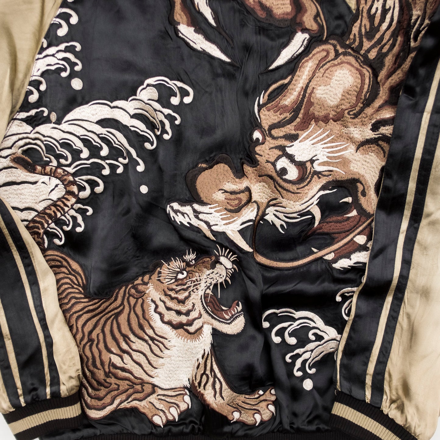 SATORI Japan Japanese Dragon Ryu Tiger Tora Black Embroidery Embroidered Reversible Satin Souvenir Sukajan Bomber Jacket ( Size :  )