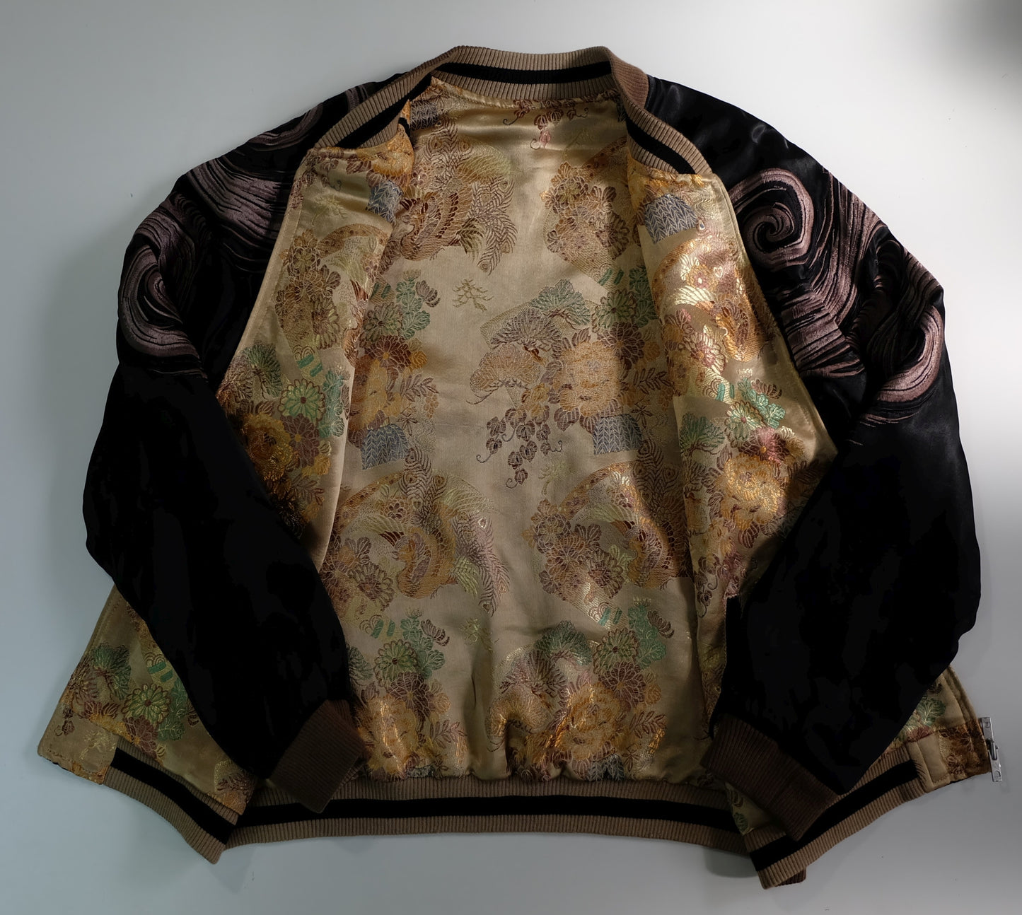 Vintage Japanese Nihonga Whirlpool Dragon Brocade Sukajan Souvenir Jacket