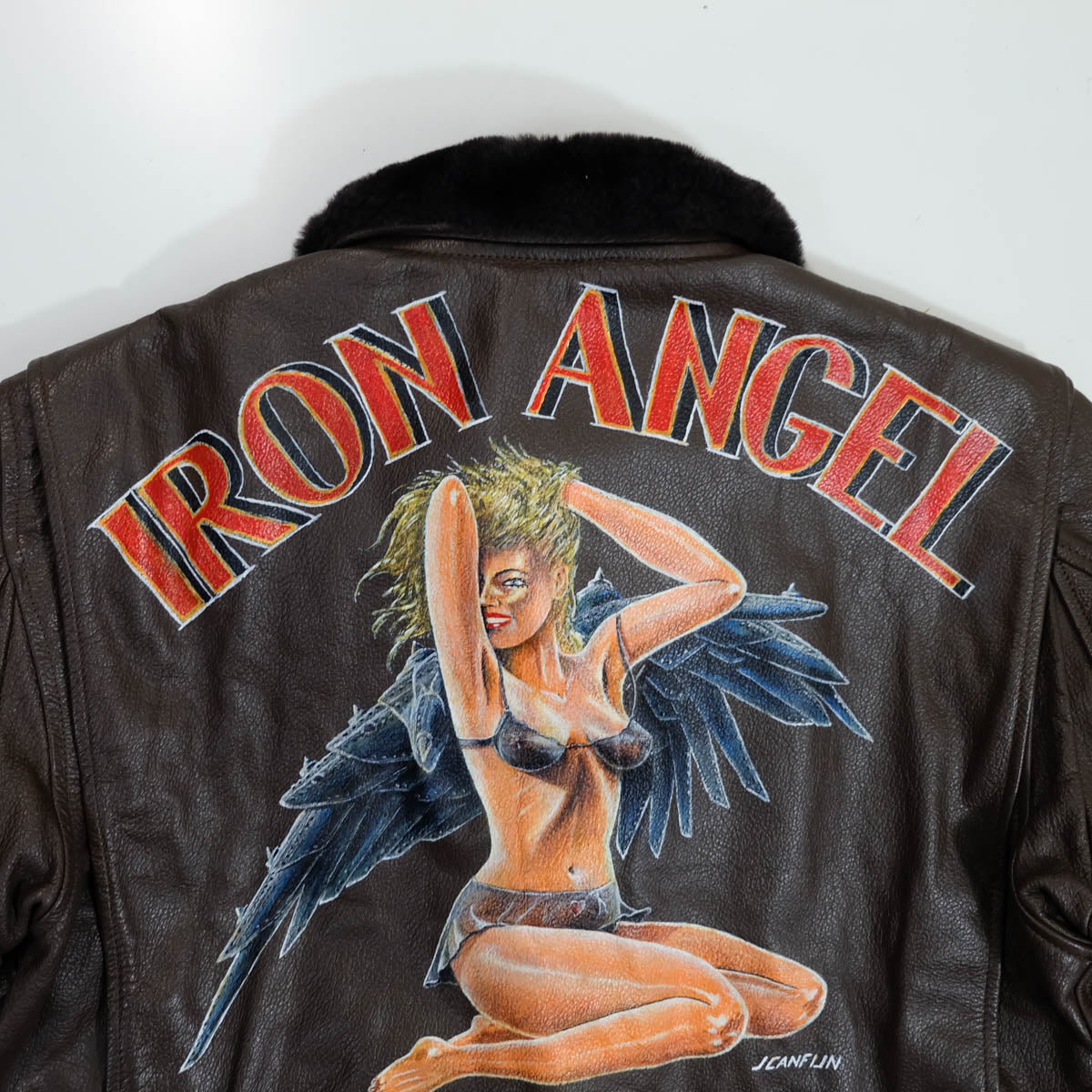 Chaqueta de vuelo G-1 de la Marina de EE. UU. de 1977, de Ralph Edwards, arte pin-up pintado en la nariz «Iron Angel», MIL-J-7823E, talla 44
