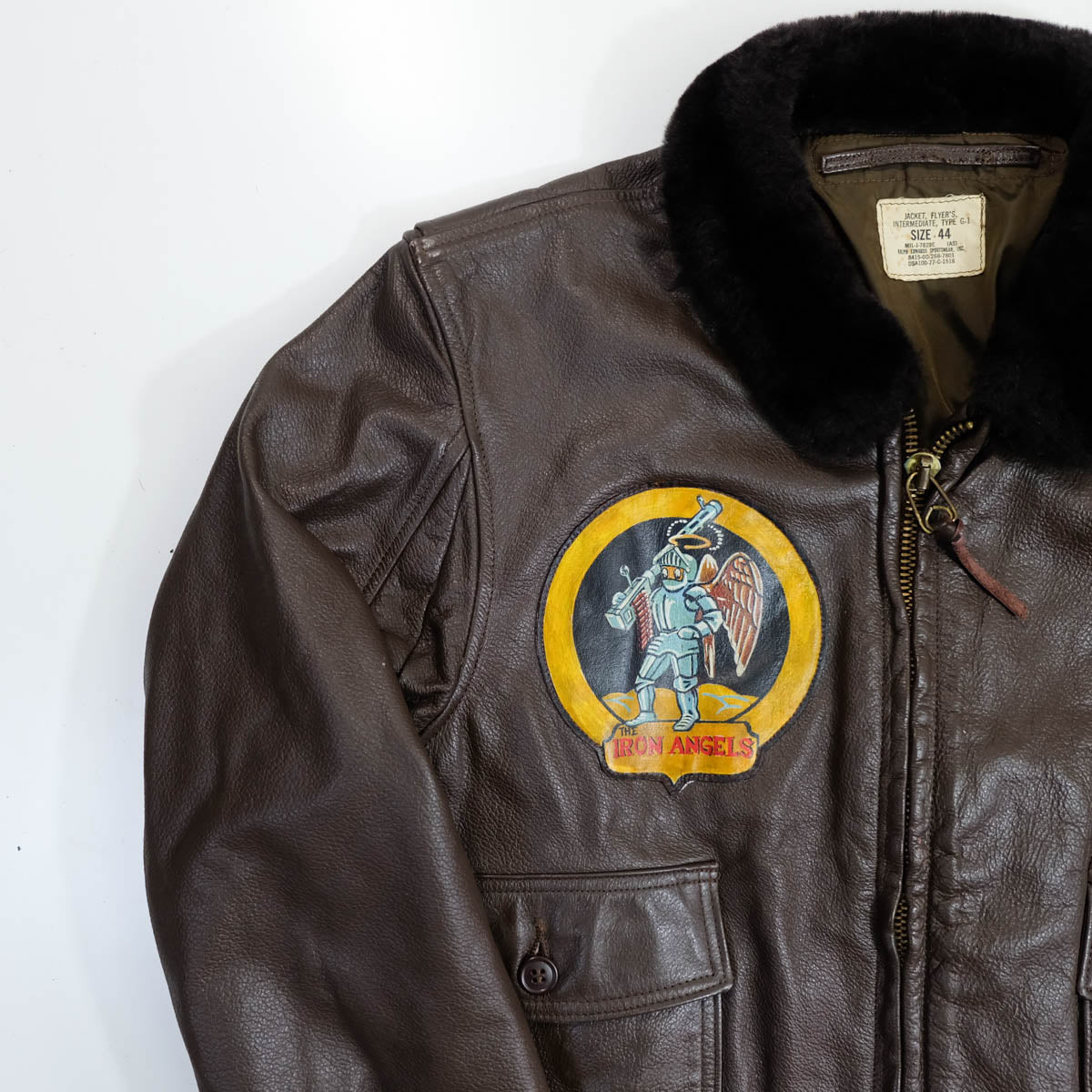 Chaqueta de vuelo G-1 de la Marina de EE. UU. de 1977, de Ralph Edwards, arte pin-up pintado en la nariz «Iron Angel», MIL-J-7823E, talla 44