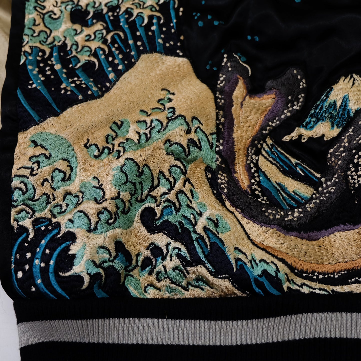 Sexy Vintage Black Blue Hyakka Ryoran Japanese Japan Katsushika Hokusai Ukiyoe Whale Kujira Fish Wave Embroideried Jumper Sukajan Jacket