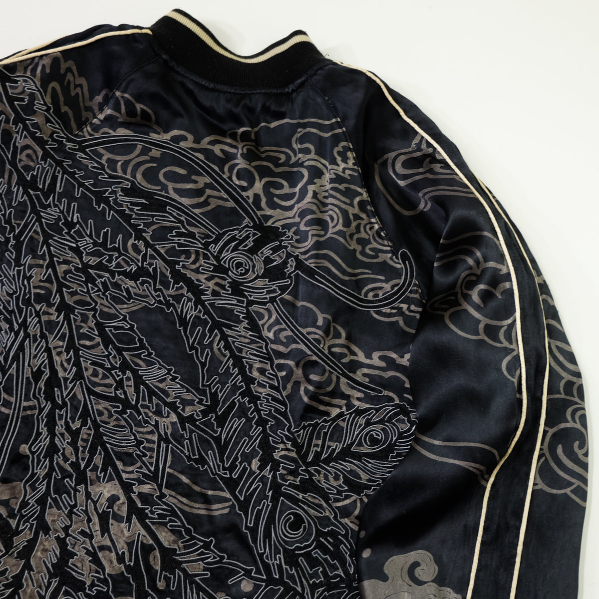 Miyabi Musubi Reversible Japanese Sukajan Tiger Sakura Koi Dragon Phoenix Embroidered Souvenir Jacket | Black Ivory Wagara Bomber