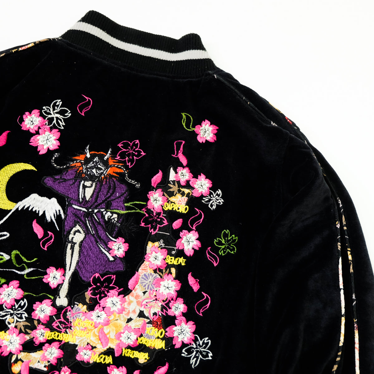 Vintage Japanese Velvet Sukajan Japan Map Sakura Mt Fuji Embroidered Reversible Souvenir Jacket | Size M