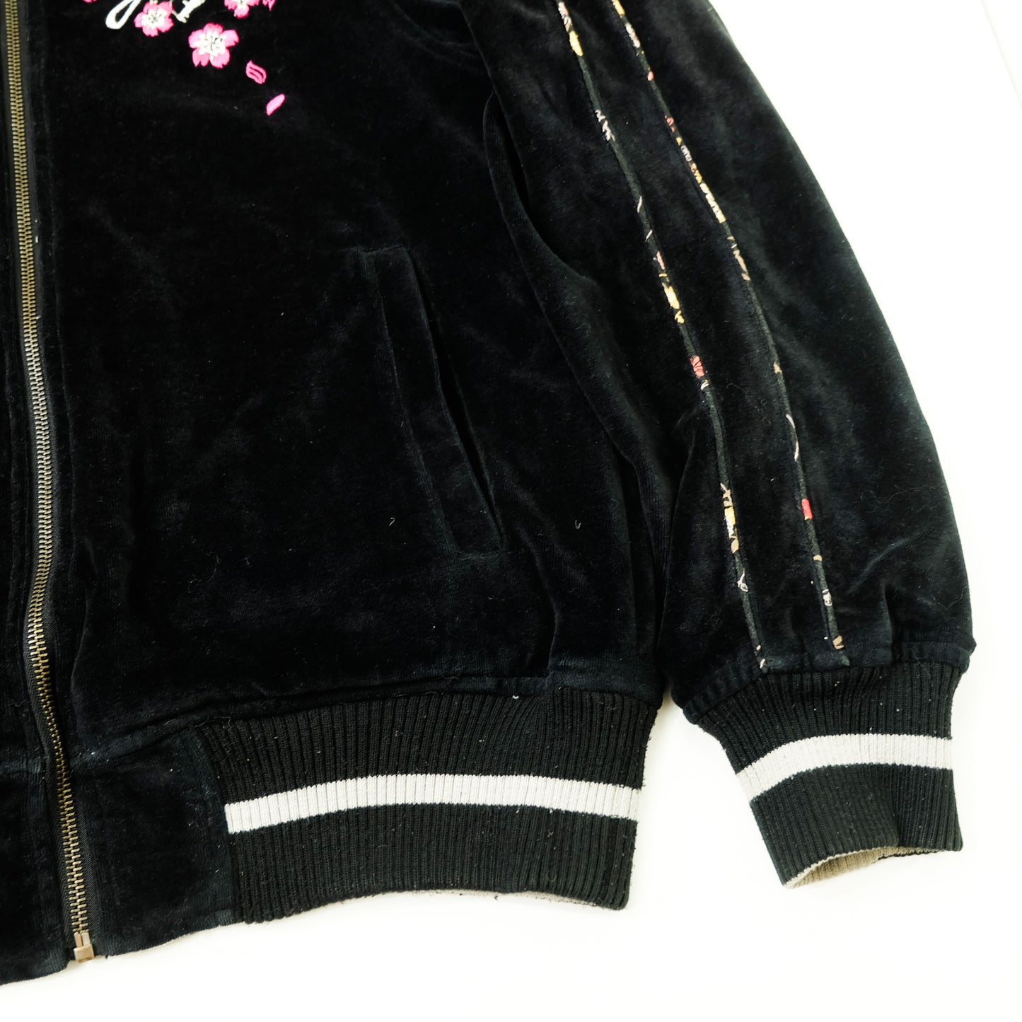 Vintage Japanese Velvet Sukajan Japan Map Sakura Mt Fuji Embroidered Reversible Souvenir Jacket | Size M