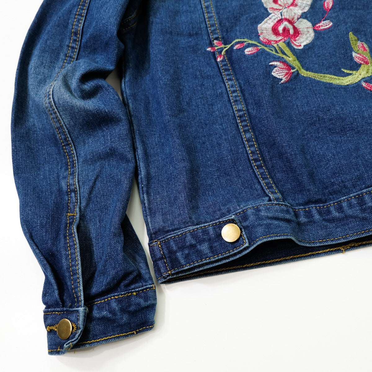 Ladies XL Hummingbird Floral Embroidered Denim Jean Jacket | Blue Vintage Style Trucker Jacket