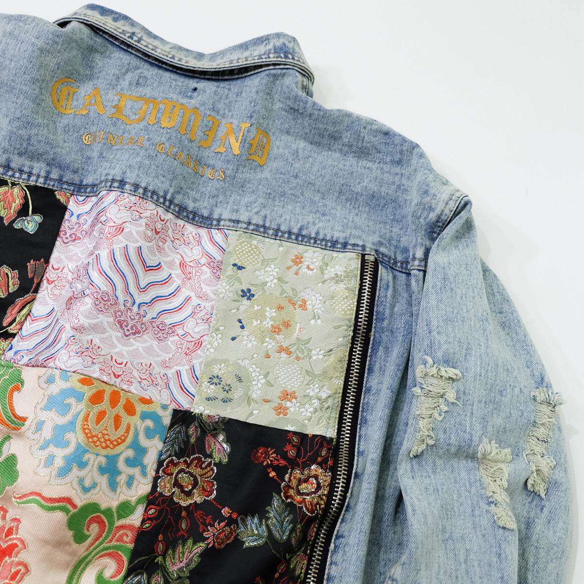 CALMIND Oriental Brocade Patchwork Distressed Denim Jacket Size L | Japanese Chinese Textile Art Zip Back Trucker Jean Jacket
