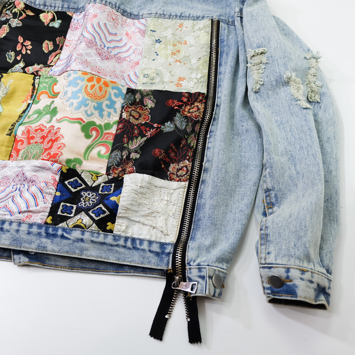 CALMIND Oriental Brocade Patchwork Distressed Denim Jacket Size L | Japanese Chinese Textile Art Zip Back Trucker Jean Jacket