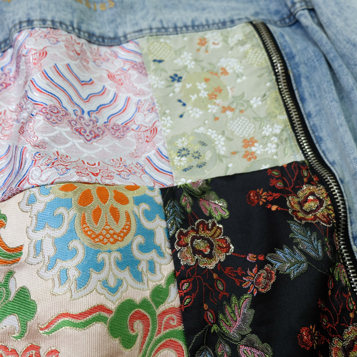 CALMIND Oriental Brocade Patchwork Distressed Denim Jacket Size L | Japanese Chinese Textile Art Zip Back Trucker Jean Jacket