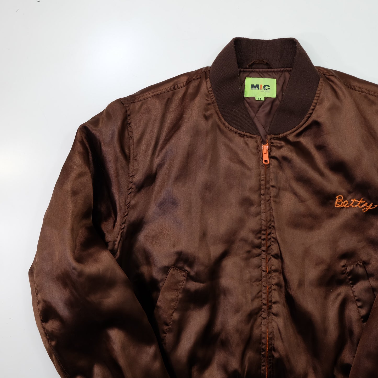 MIC MORE “MAYNER” Tiger Embroidered Brown Satin Bomber Jacket | Betty Script Quilted Sukajan Style | Size M