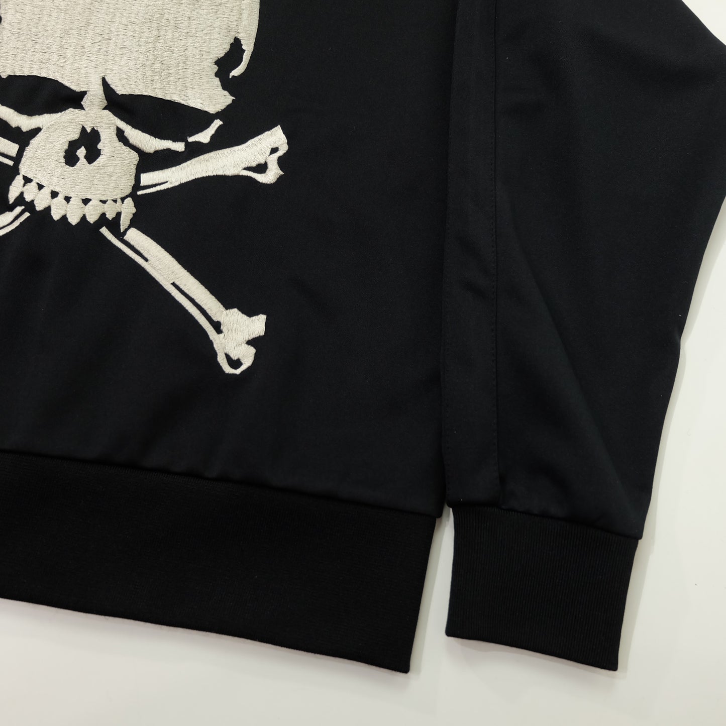 CROWS × CROPPED HEADS T.F.O.A Skull Crossbones Embroidered Black Track Jacket | The Front of Armament 武装戦線 Manga Streetwear | Size S