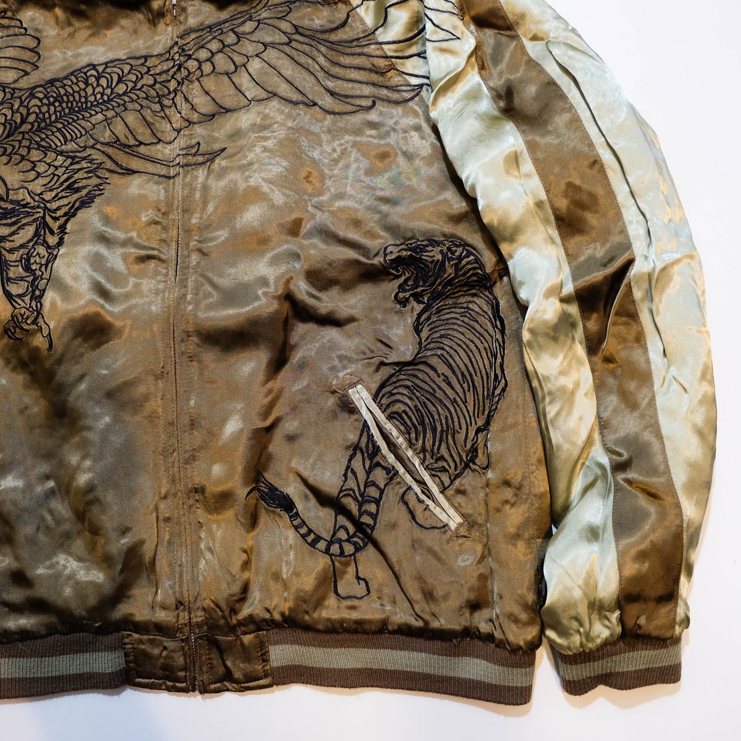 Black & Gold Tiger × Eagle Sukajan Jacket Japanese Souvenir Bomber Jacket with Kacho-Fugetsu Inspired Animal Embroidery Size L
