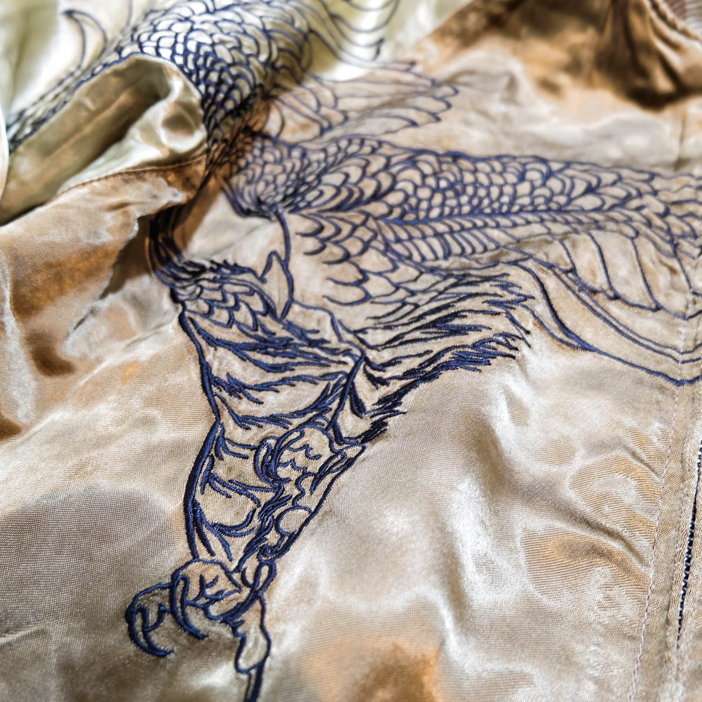 Black & Gold Tiger × Eagle Sukajan Jacket Japanese Souvenir Bomber Jacket with Kacho-Fugetsu Inspired Animal Embroidery Size L