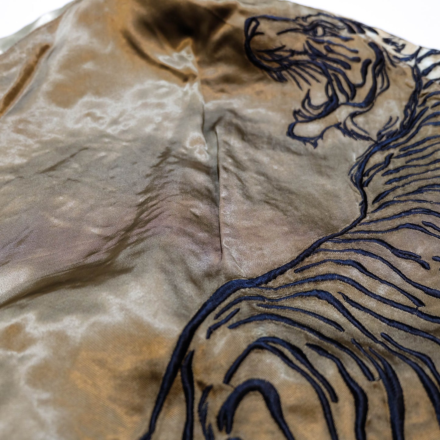 Black & Gold Tiger × Eagle Sukajan Jacket Japanese Souvenir Bomber Jacket with Kacho-Fugetsu Inspired Animal Embroidery Size L