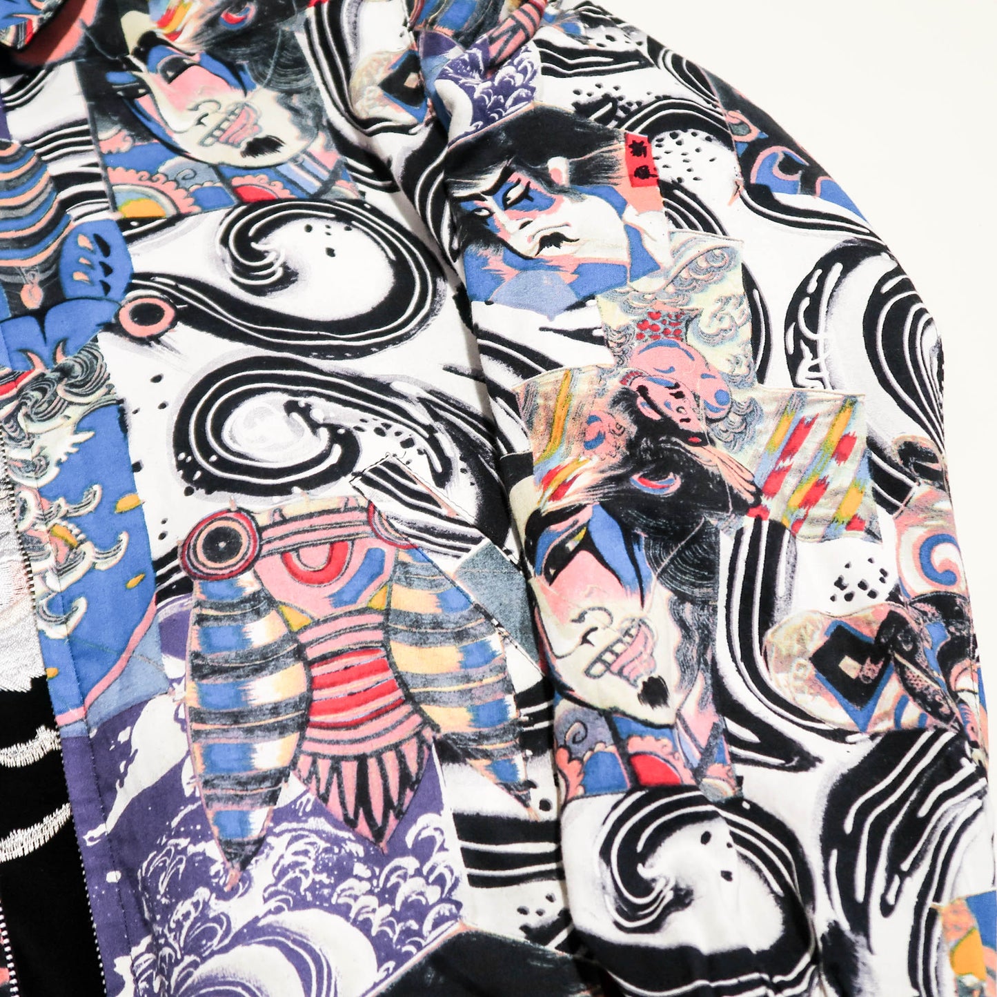 Reversible Black Velvet Dragon Sukajan Jacket – Ukiyo-e Kabuki Samurai Art Collage Japanese Souvenir Blouson