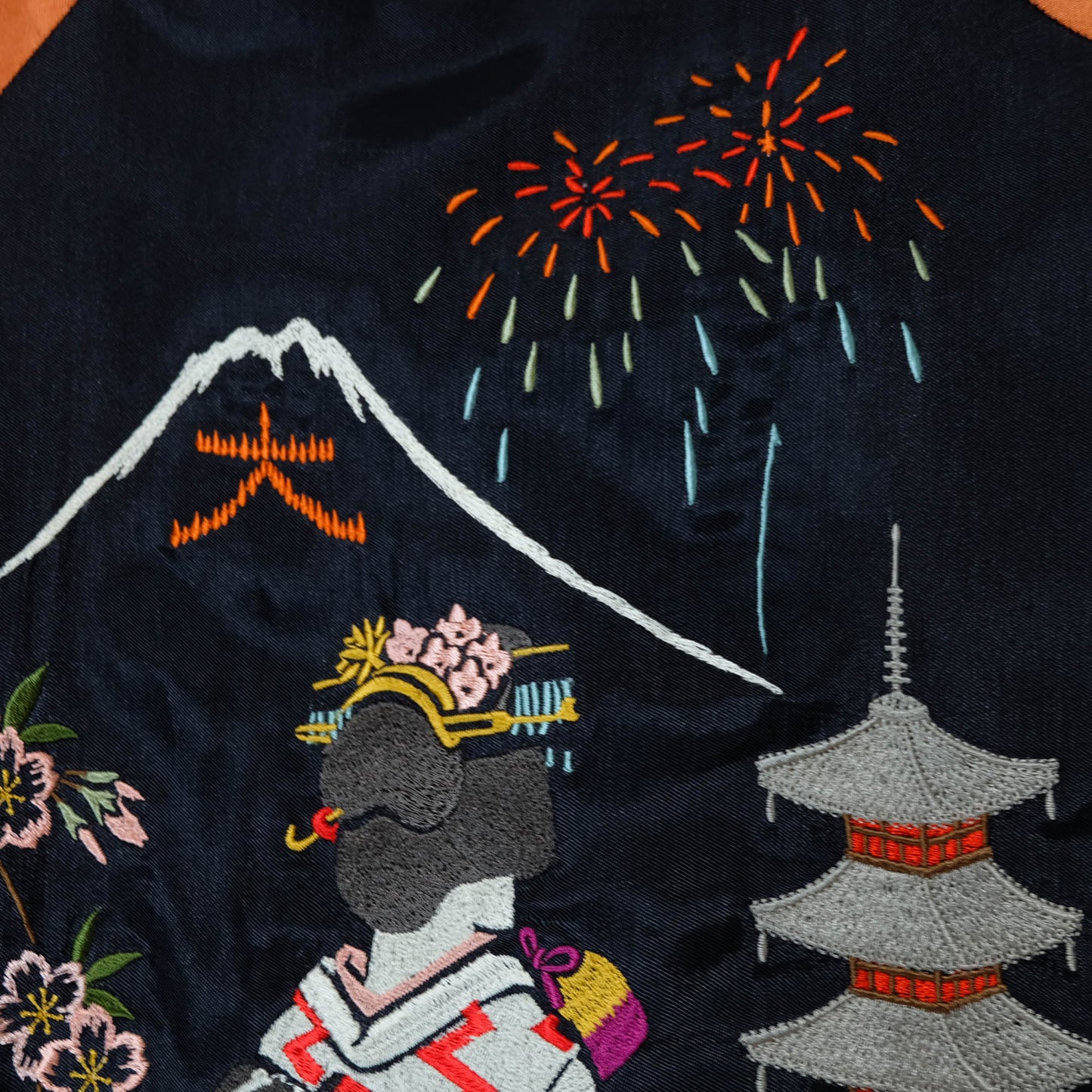 Cropped Heads Reversible Sukajan Jacket Maiko Geisha Mt Fuji Pagoda Sakura Japan Size M