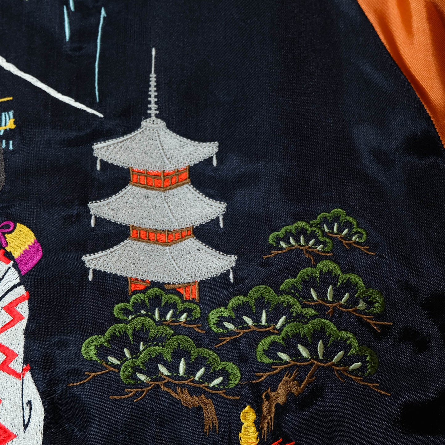 Cropped Heads Reversible Sukajan Jacket Maiko Geisha Mt Fuji Pagoda Sakura Japan Size M