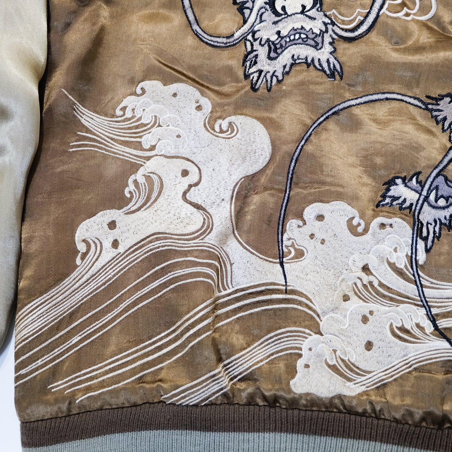 SATORI Reversible Sukajan Size L – Double Dragon × Koi Carp Sakura Japanese Embroidered Souvenir Jacket
