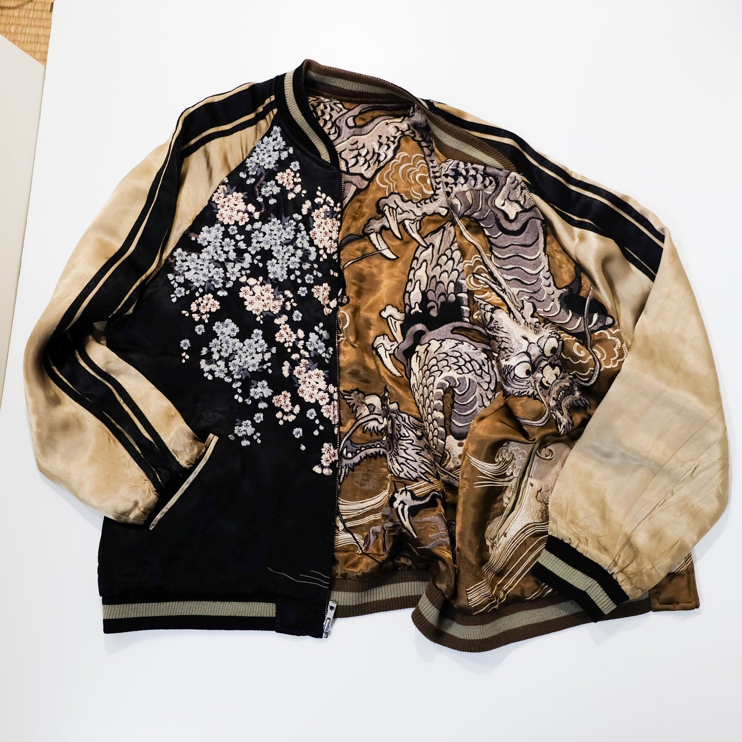 SATORI Reversible Sukajan Size L – Double Dragon × Koi Carp Sakura Japanese Embroidered Souvenir Jacket