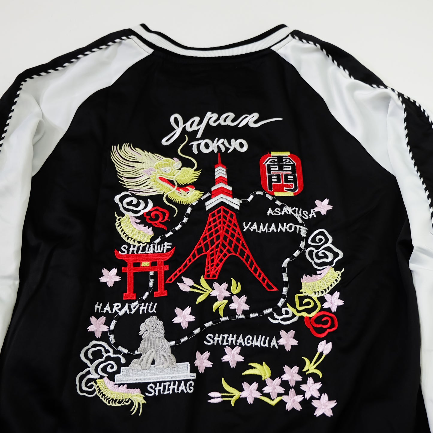 SNAKI Japan Tokyo Map Reversible Sukajan Souvenir Jacket XL | Tokyo Tower Asakusa Kaminarimon Sakura Embroidered Black White Yokosuka Bomber